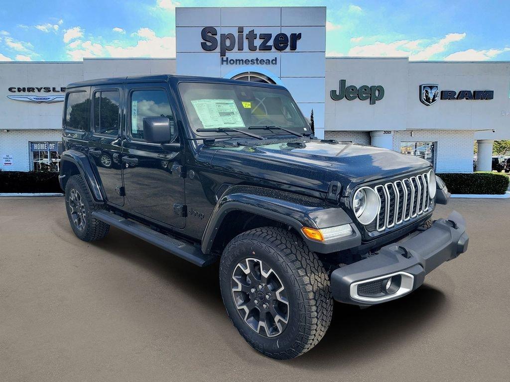 Jeep Wrangler 4-Door Sahara - Thumbnail 2