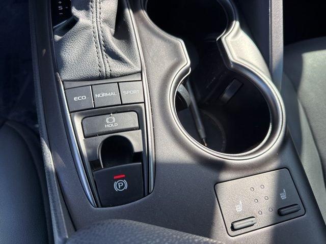 Toyota Camry Xse - Thumbnail 9