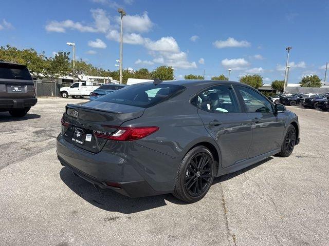 Toyota Camry Se - Thumbnail 13