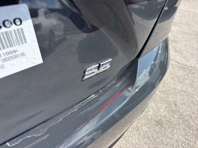 Toyota Camry Se - Thumbnail 11