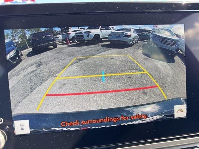 Toyota Camry Se - Thumbnail 6