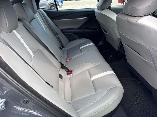 Toyota Camry Le - Thumbnail 14