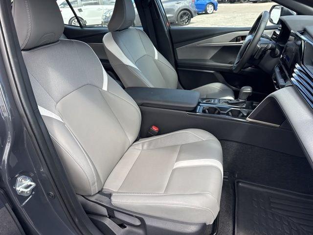 Toyota Camry Le - Thumbnail 15