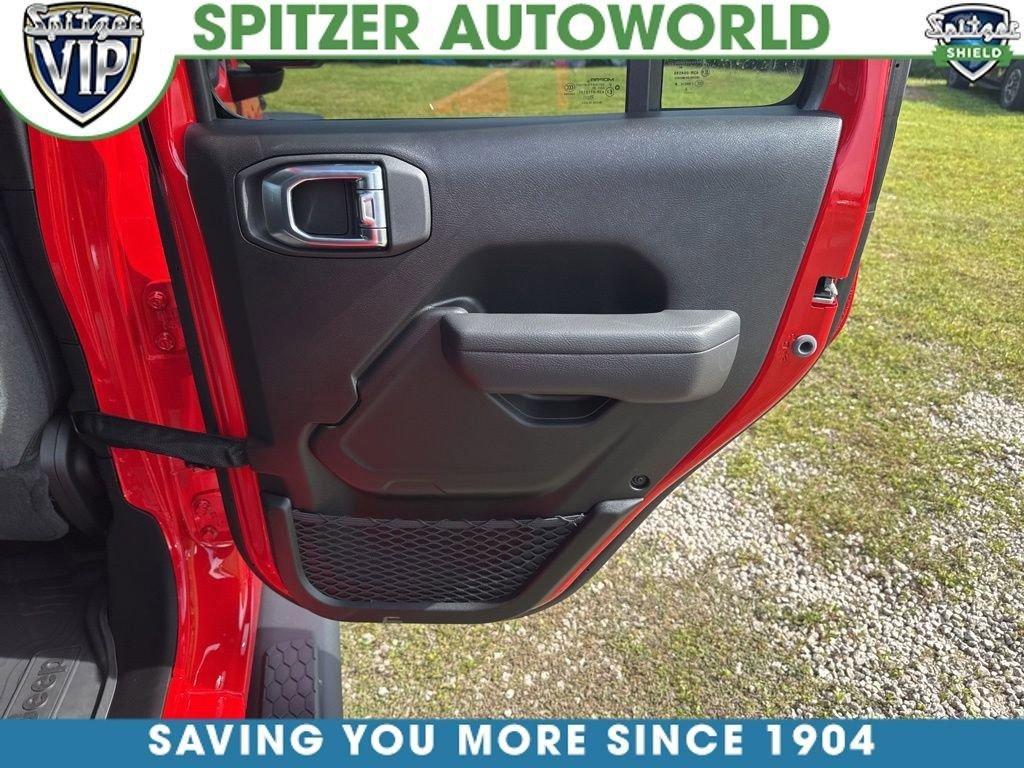 Jeep Wrangler 4-Door Sport S - Thumbnail 19