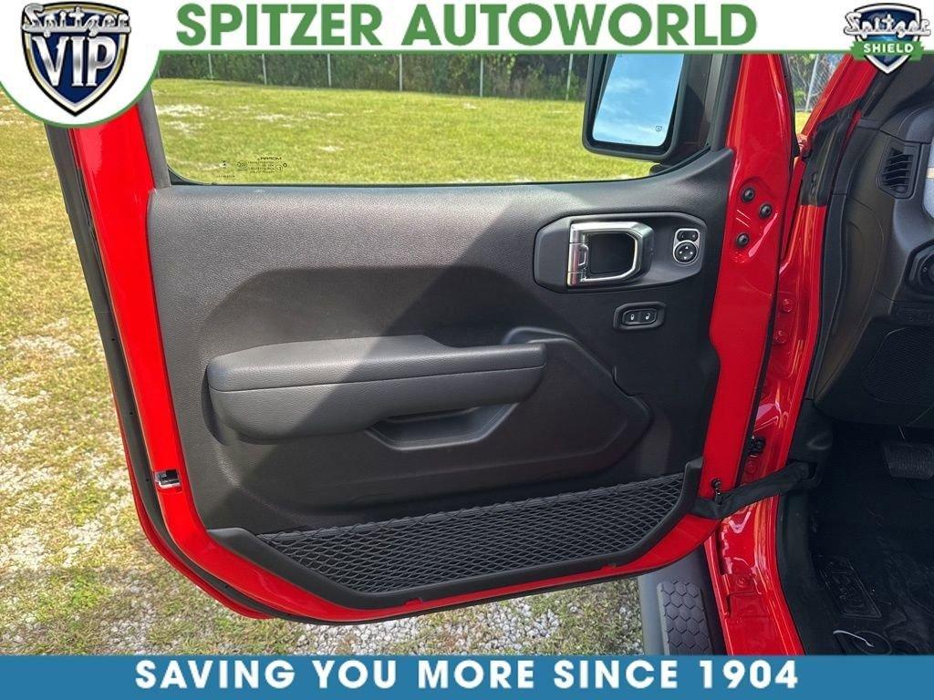 Jeep Wrangler 4-Door Sport S - Thumbnail 5