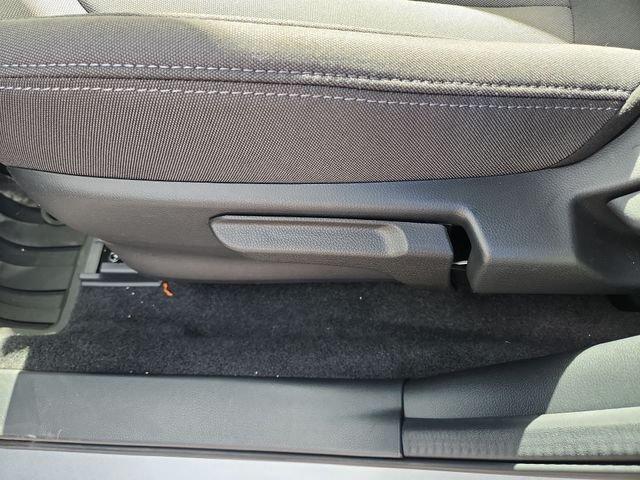 Subaru Crosstrek Base - Thumbnail 19