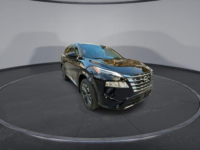 Nissan Rogue Platinum - Thumbnail 9