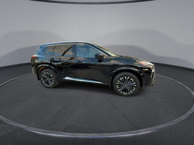 Nissan Rogue Platinum - Thumbnail 16