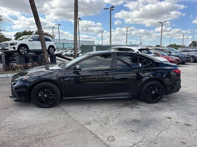 Toyota Camry Se - Thumbnail 13