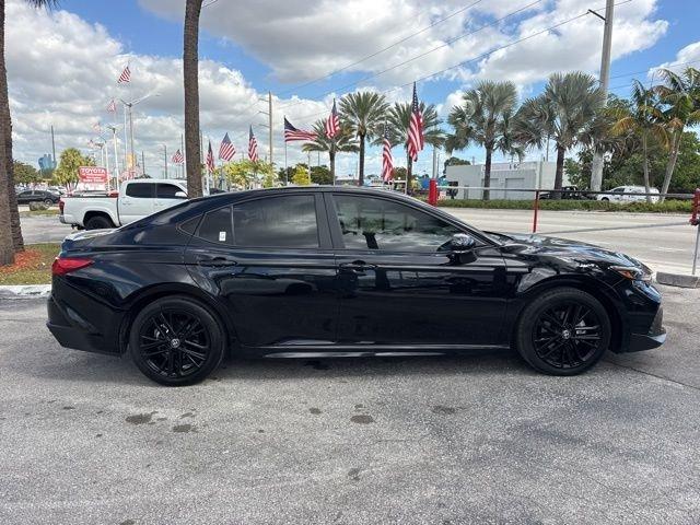 Toyota Camry Se - Thumbnail 9