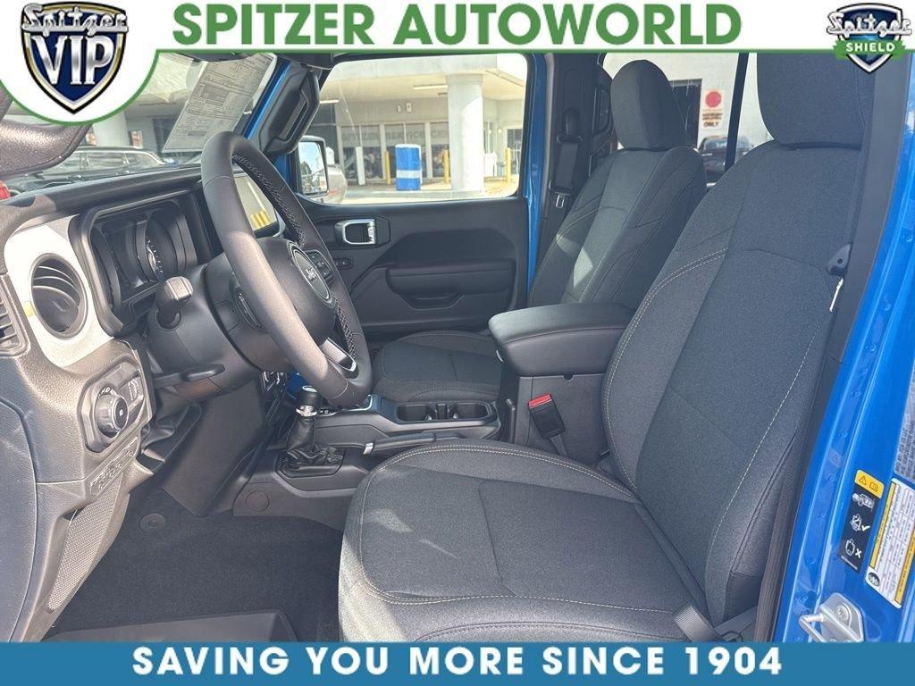 Jeep Wrangler 4-Door Sport S - Thumbnail 7