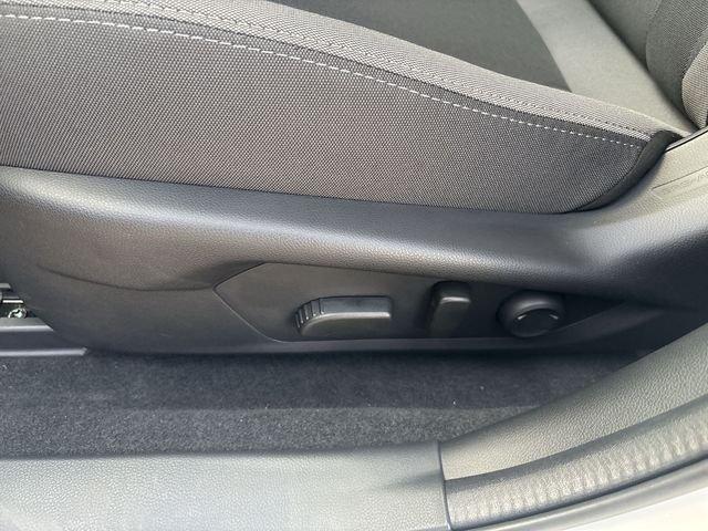 Subaru Crosstrek Premium - Thumbnail 19