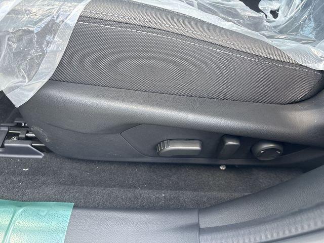 Subaru Crosstrek Premium - Thumbnail 19