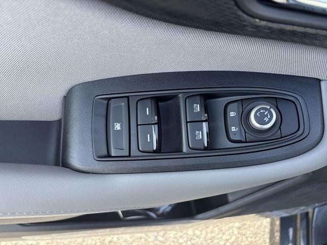 Subaru Legacy Premium - Thumbnail 20