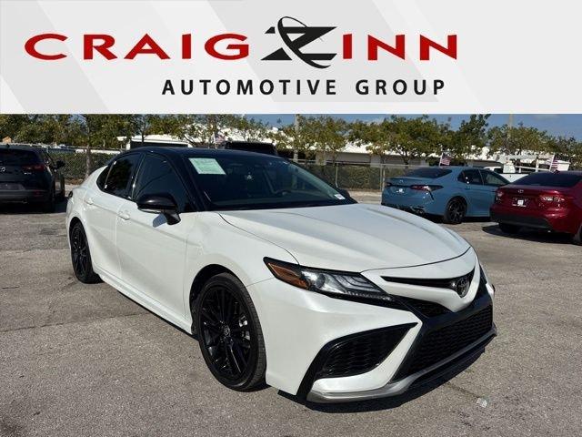 Toyota Camry Xse - Thumbnail 2