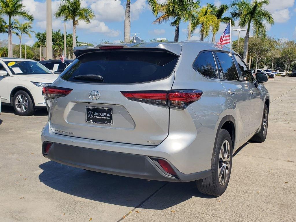 Toyota Highlander - Thumbnail 8