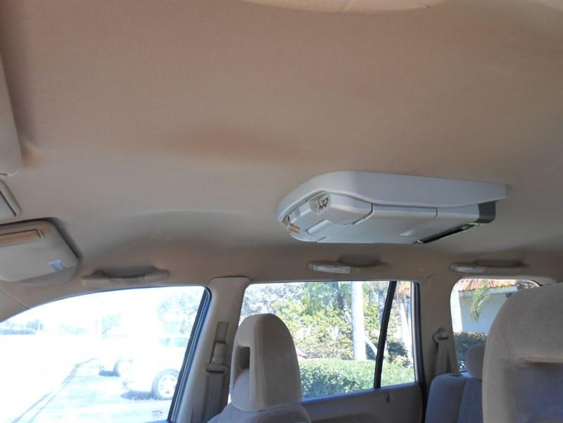 Honda Pilot Lx | Stock No: 14723 - Thumbnail 15