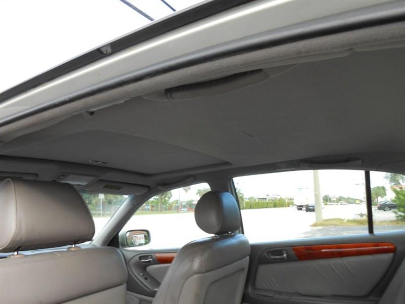 Lexus Gs 300 | Stock No: 14715 - Thumbnail 14