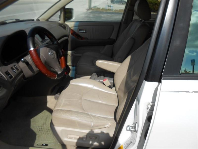 Lexus Rx 300 | Stock No: 14753 - Thumbnail 12