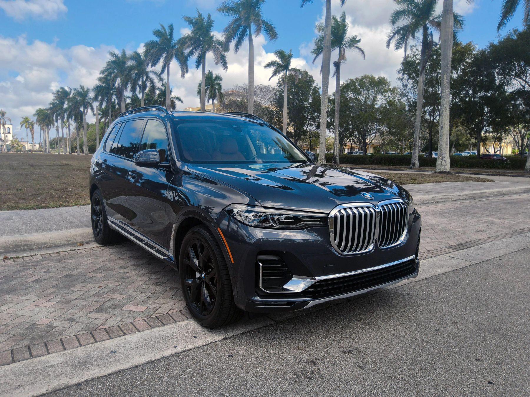BMW X7 - View 1