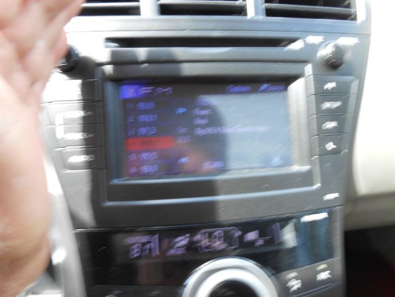 Toyota Prius V | Stock No: 14757 - Thumbnail 16