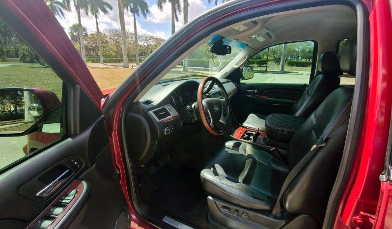 Cadillac Escalade - Thumbnail 5