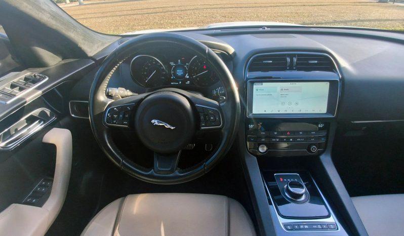 Jaguar F-Pace - Thumbnail 8