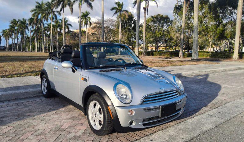 MINI Convertible - Thumbnail 2