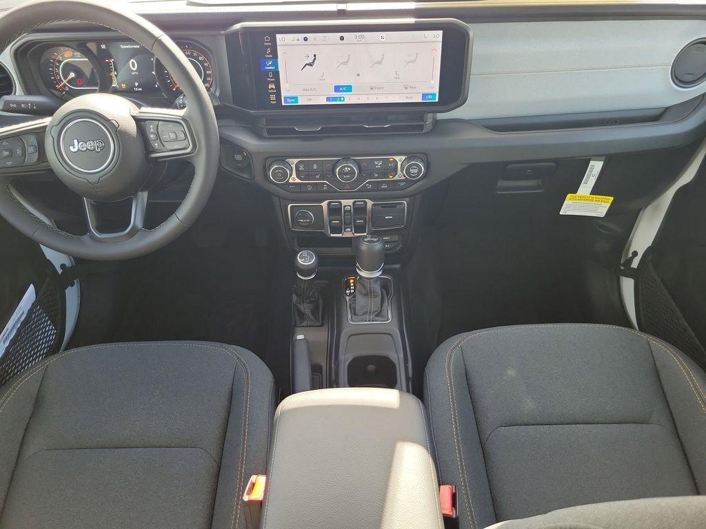 Jeep Wrangler 4-Door Sport S - Thumbnail 15