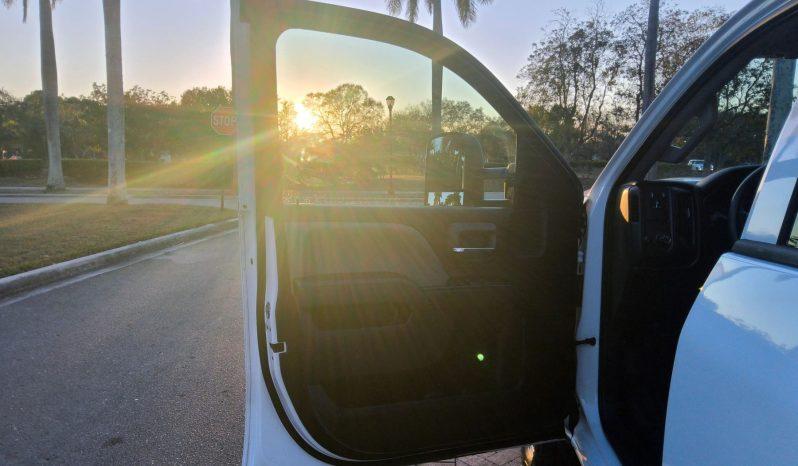 Chevrolet Silverado 3500 Hd Crew Cab - Thumbnail 11