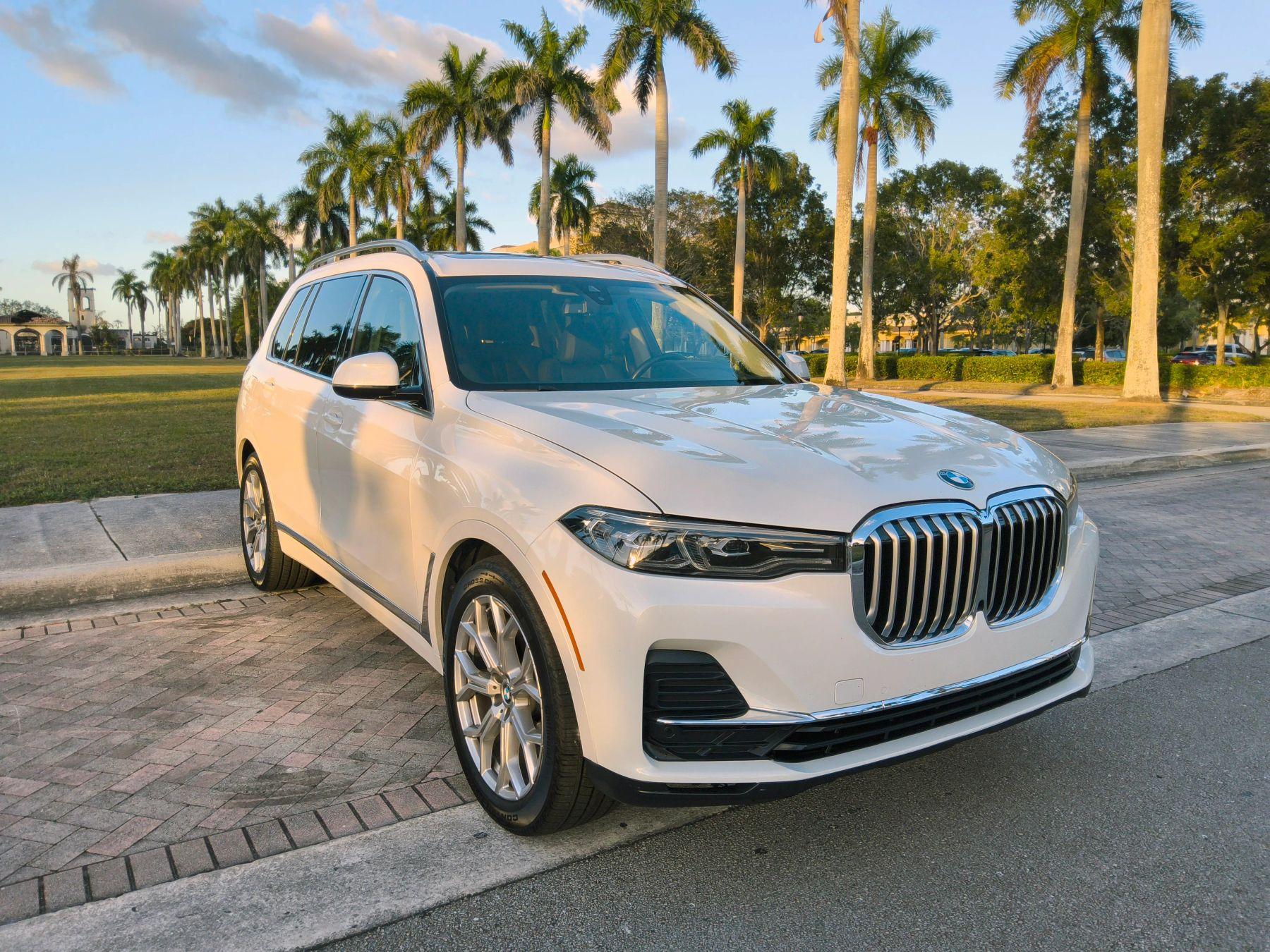 BMW X7 - Thumbnail 2