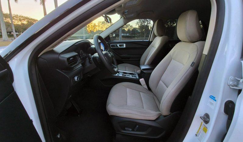 Ford Explorer - Thumbnail 5