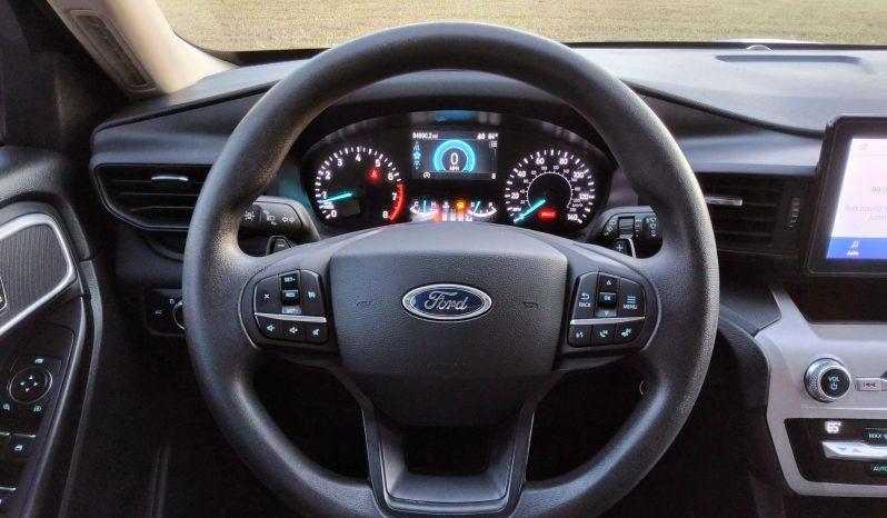 Ford Explorer - Thumbnail 6