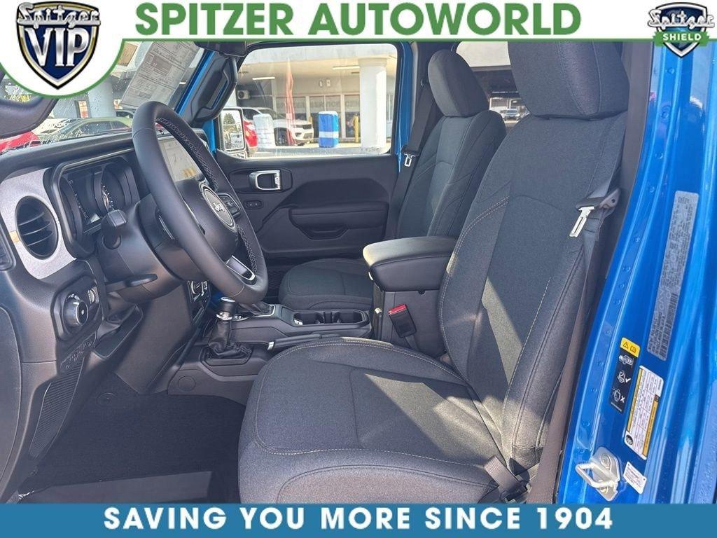 Jeep Wrangler 4-Door Sport S - Thumbnail 7