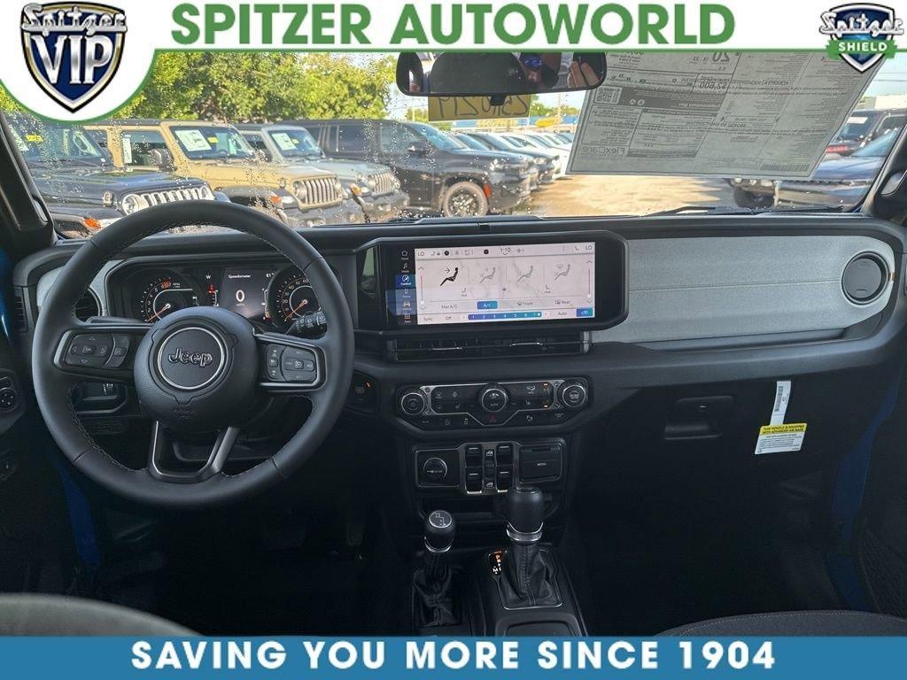 Jeep Wrangler 4-Door Sport S - Thumbnail 11