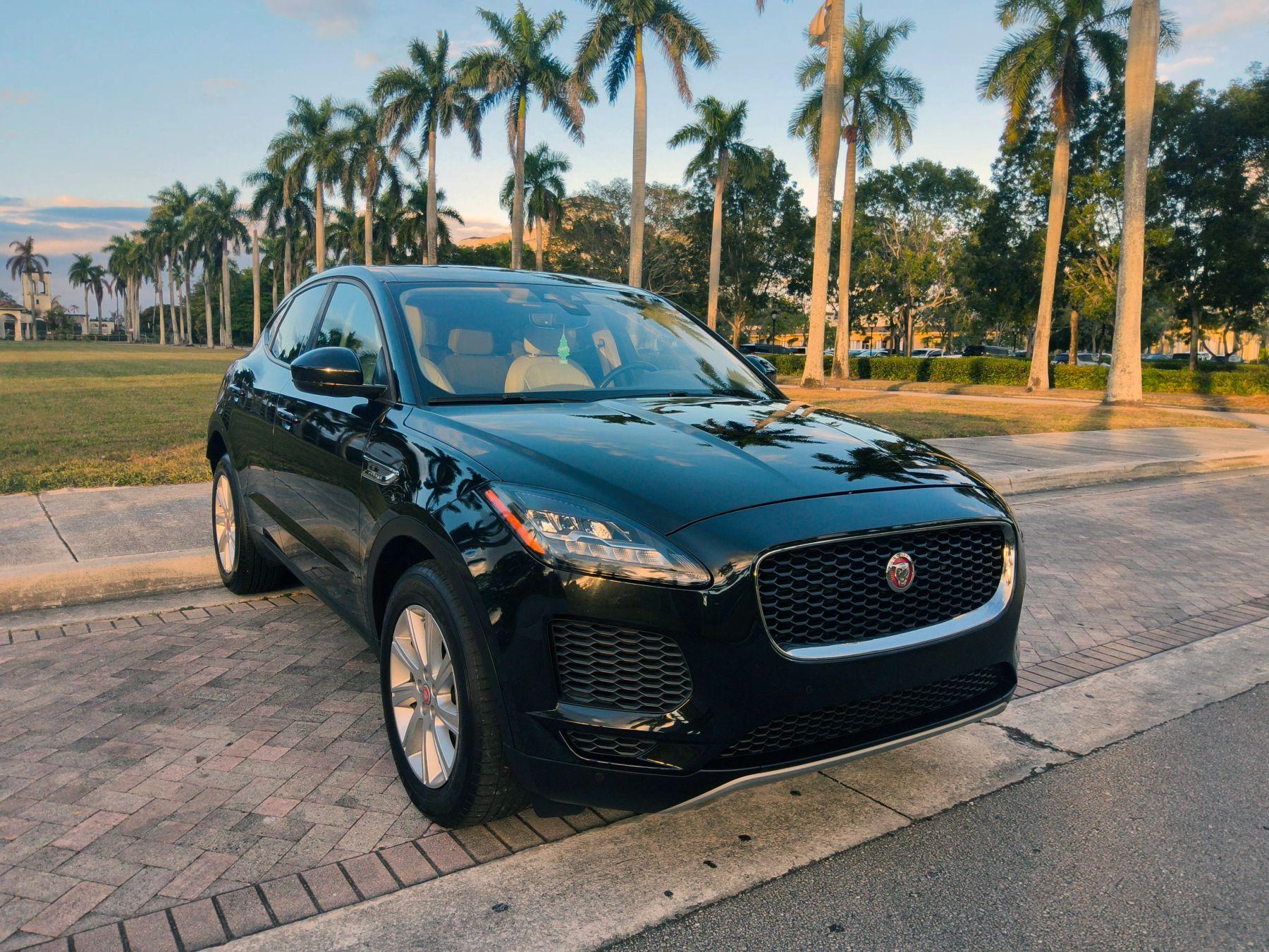 Jaguar E-Pace - View 1