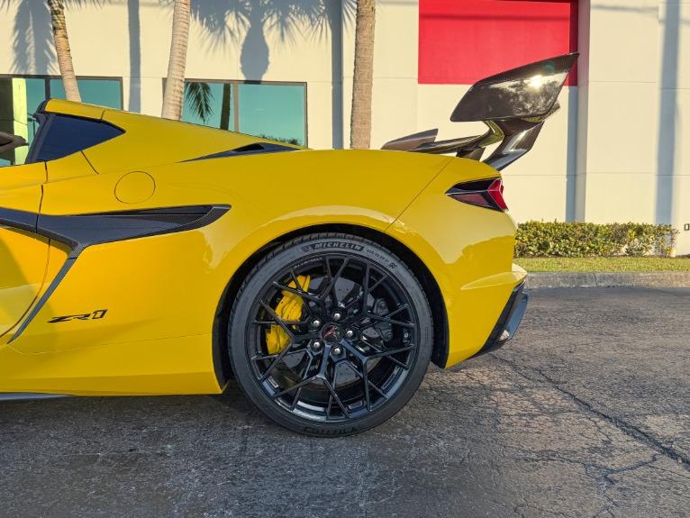 Chevrolet Corvette Zr1 - Thumbnail 18