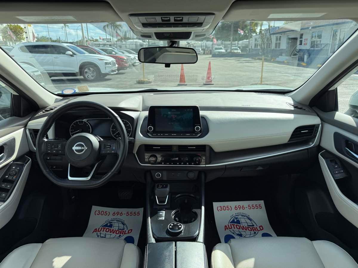 Nissan Rogue Awd Sv Premium - Thumbnail 15