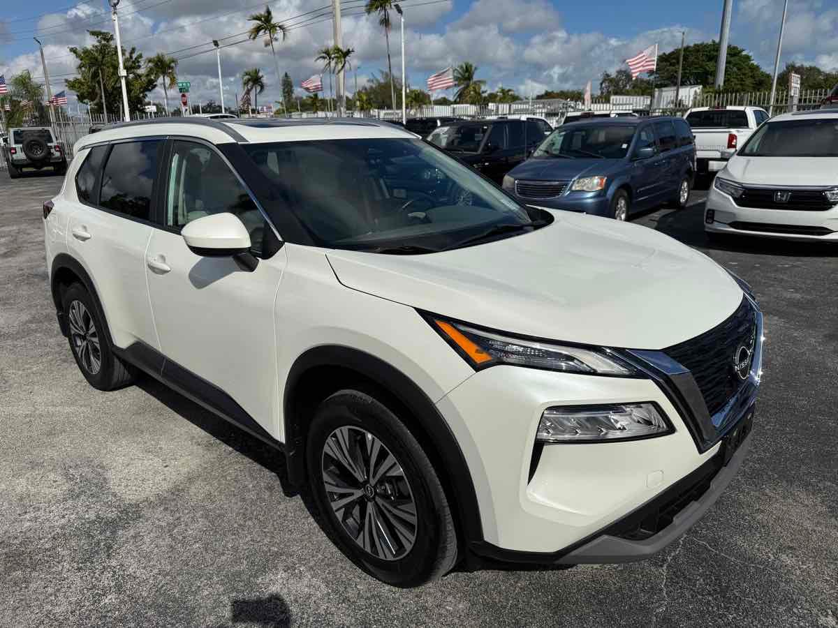 Nissan Rogue Awd Sv Premium - Thumbnail 3