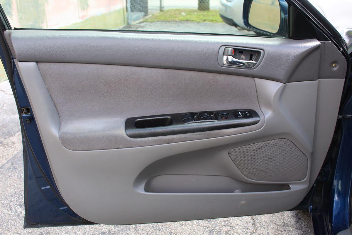 Toyota Camry Le Only $3900 Cash** "No Financing" - Thumbnail 11