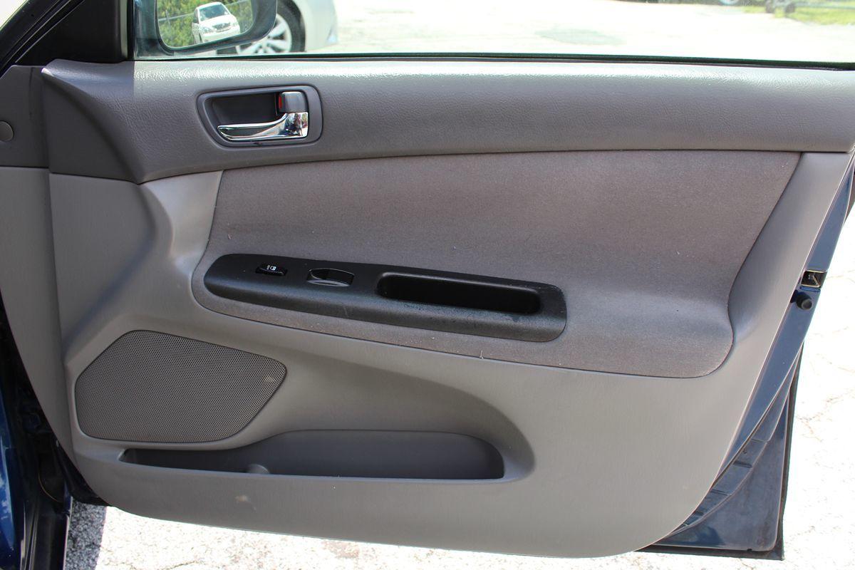 Toyota Camry Le Only $3900 Cash** "No Financing" - Thumbnail 19