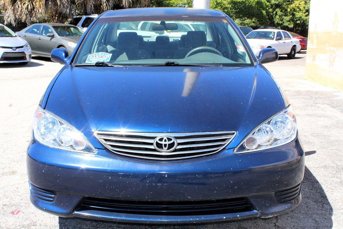 Toyota Camry Le Only $3900 Cash** "No Financing" - Thumbnail 6