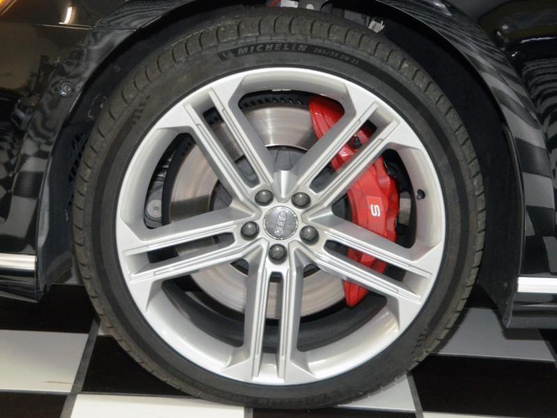 Audi S8 *Executive*Driver Assist*Cold Weather*26K Mi* - Thumbnail 13