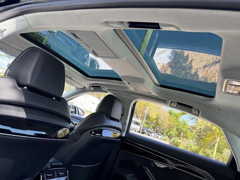 Audi S8 *Executive*Driver Assist*Cold Weather*26K Mi* - Thumbnail 16