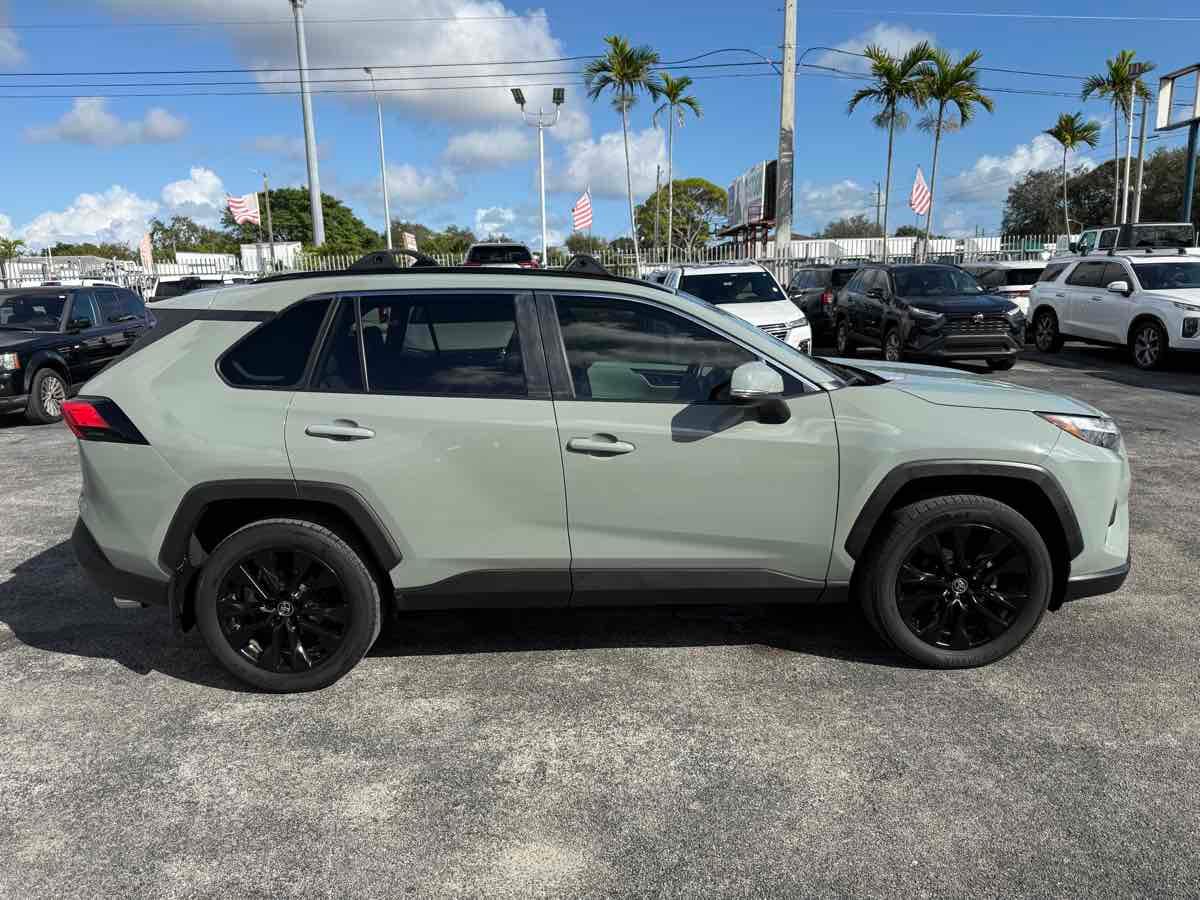 Toyota Rav4 Xle Premium Fwd - Thumbnail 11