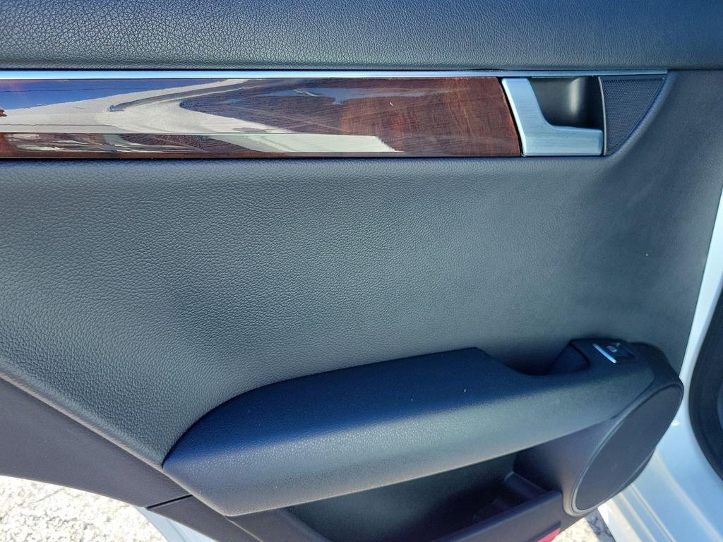 Mercedes-Benz C 300 4Matic® 4D Sedan - Thumbnail 11