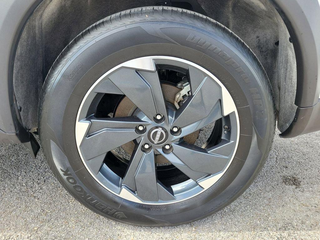 Nissan Rogue Sv Awd - Thumbnail 10