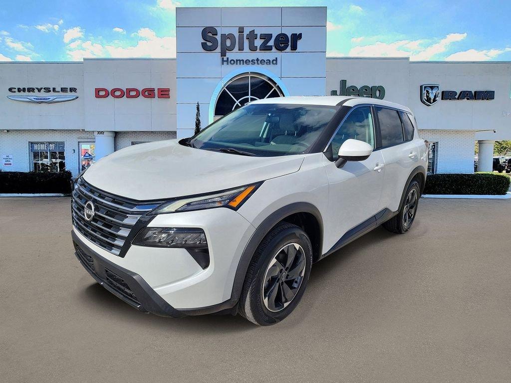 Nissan Rogue Sv Awd - Thumbnail 5