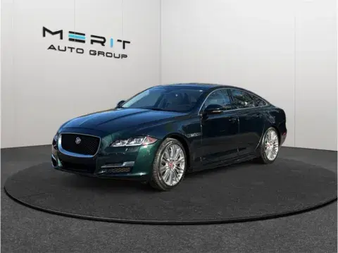 Jaguar Xj R-Sport Sedan 4D - Thumbnail 5
