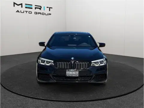 BMW 5 Series M550I Xdrive Sedan 4D - Thumbnail 4